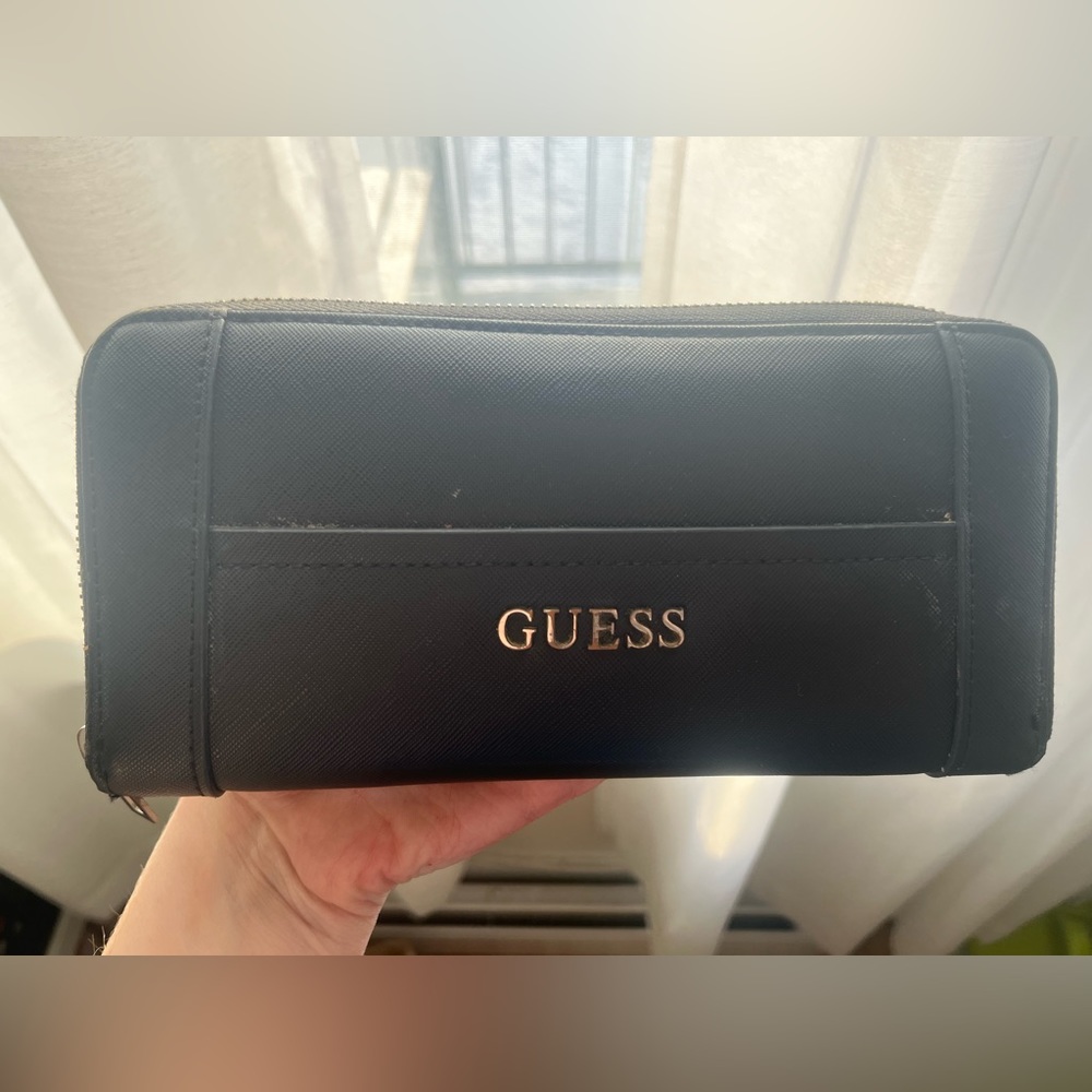Guess Wallet